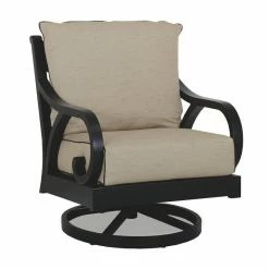 Currier Metal Outdoor Lounge Chair