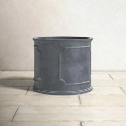 Dyer Handmade Outdoor Pot Planter